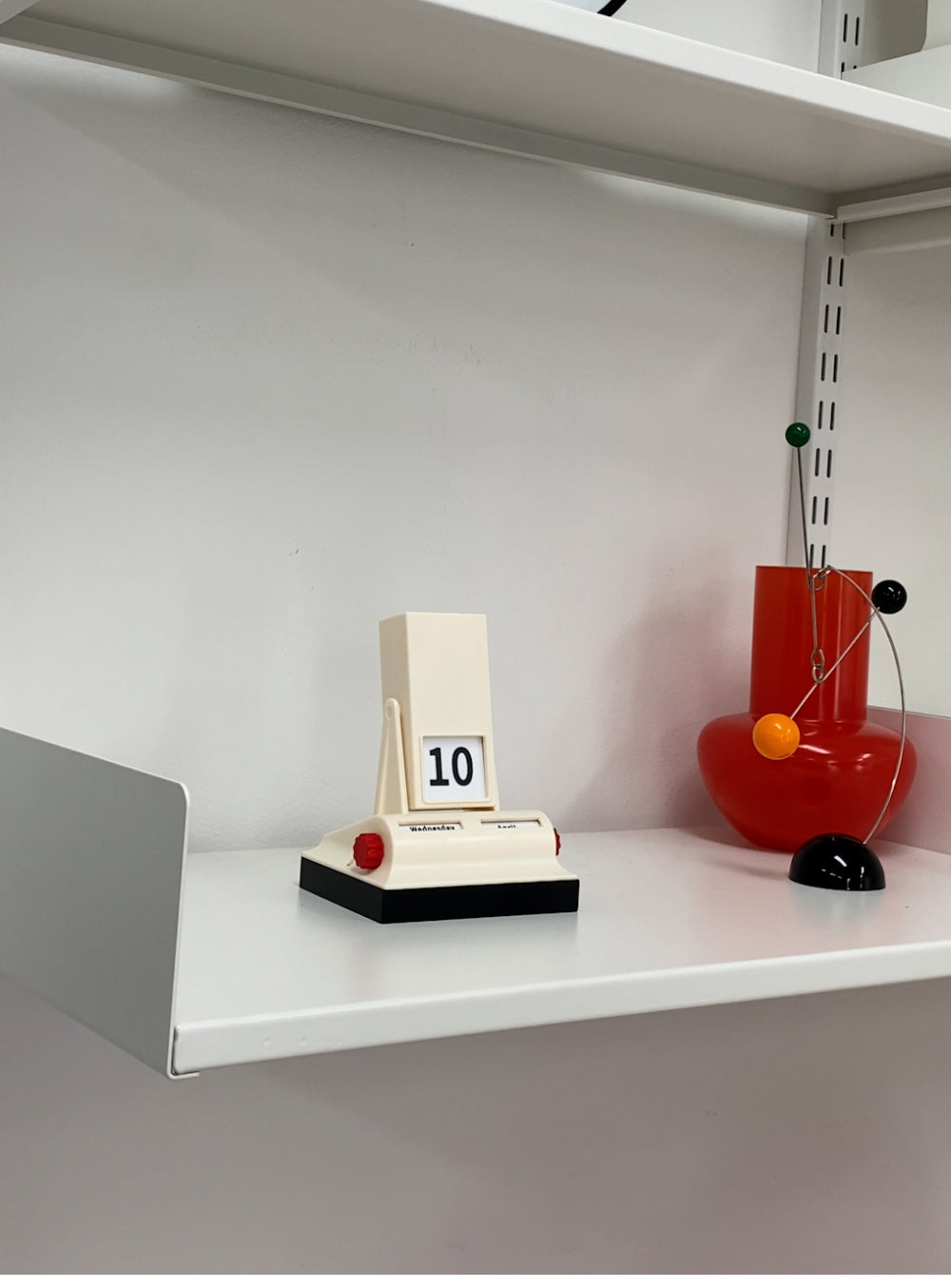 Retro Flip Desk Calendar