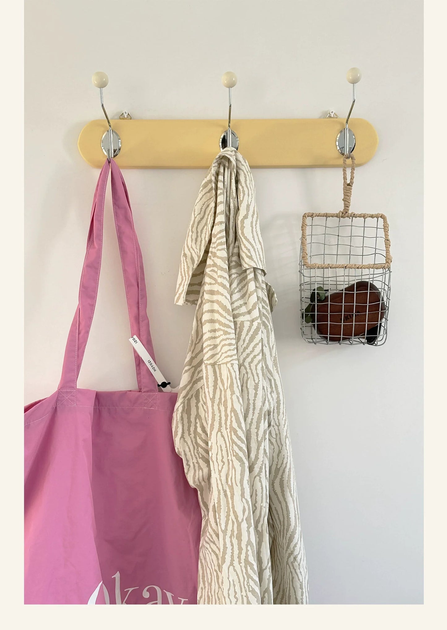 3 Hooks Retro Solid Wood Hook Rack