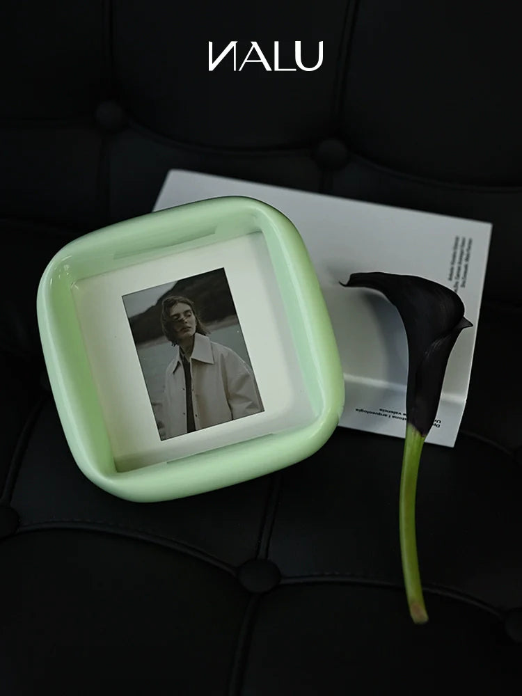 Modern Minimalist Photo Frame