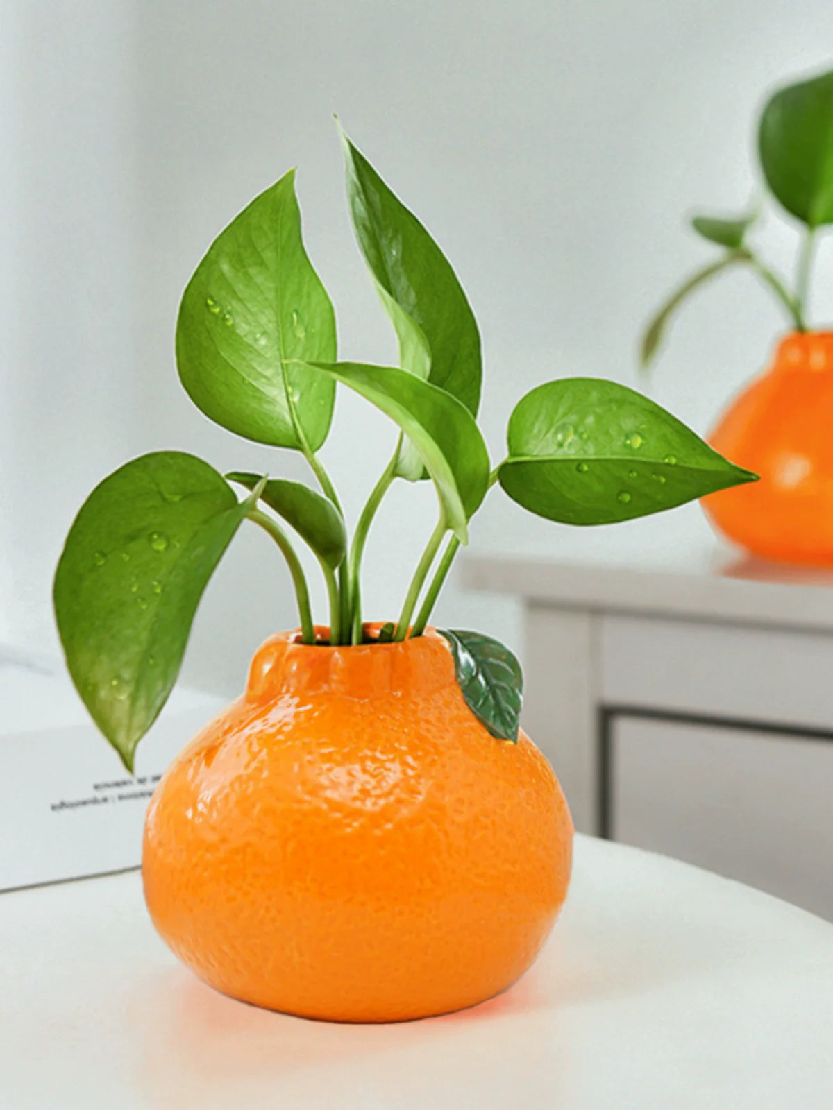 Orange ceramic small vase ornaments living room flower arrangement, hydroponic plant flowers, pothos, mood stabilization, table decorations