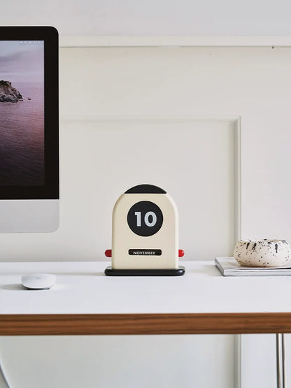 Mo language wooden retro piece calendar designer creative perpetual calendar desk calendar ornaments Nordic style