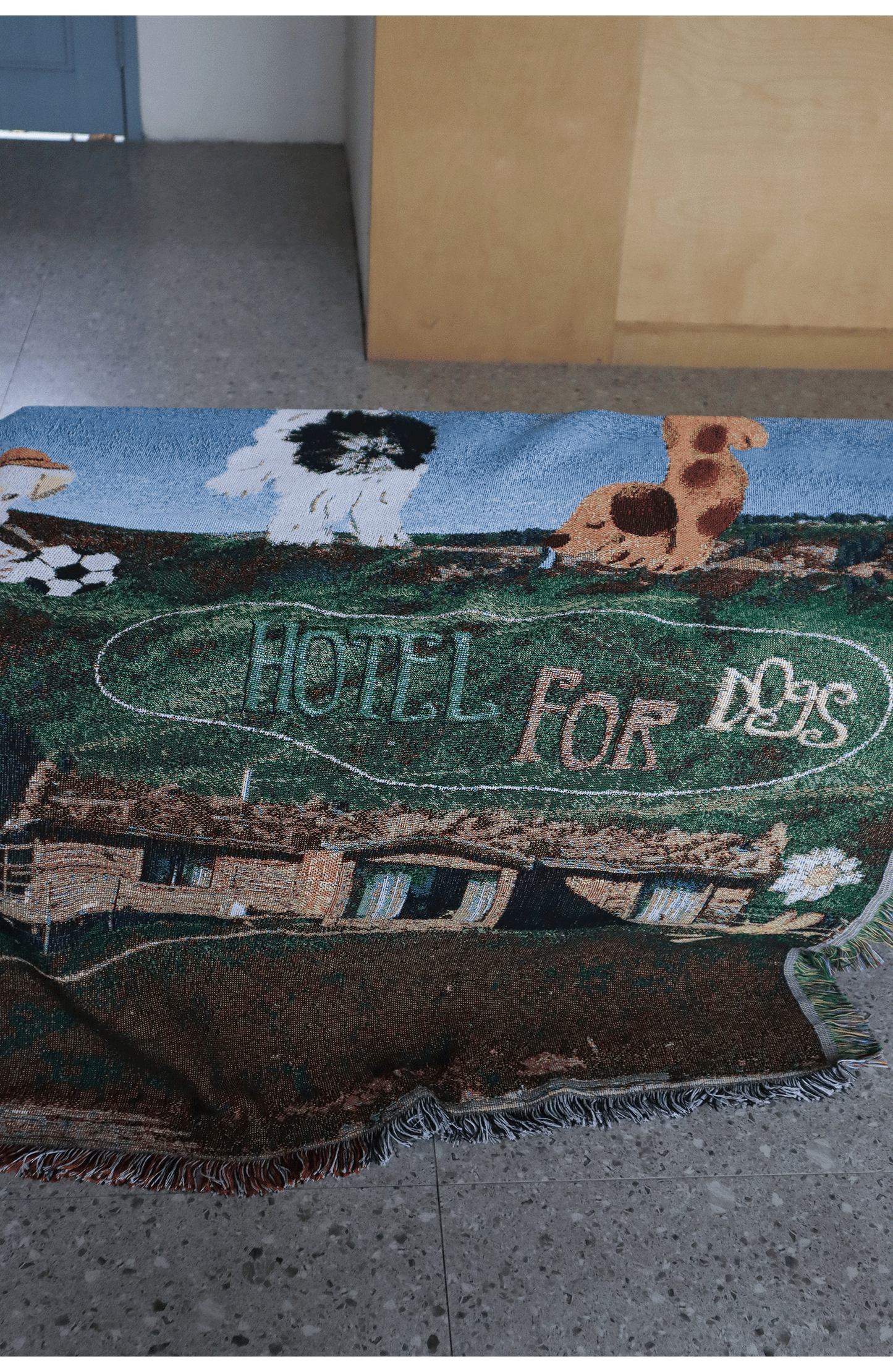 Stray Dog Knitted Blanket – Woven Tapestry Throw Rug