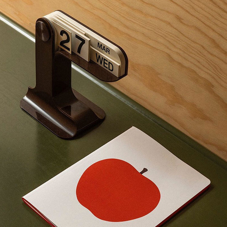 Nordic Retro Flip Desk Calendar