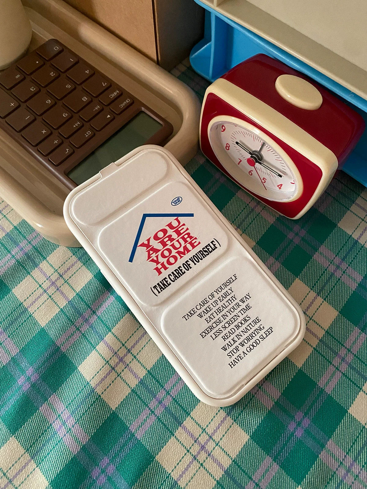 Vintage White Folding Stand iPhone Case