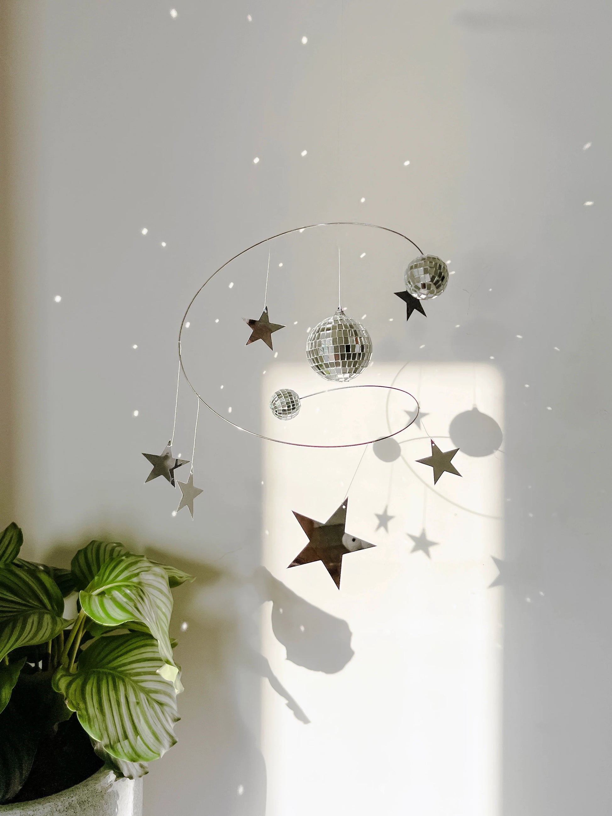 Original Spotted Sunshine Catcher Planet Charm Cosmic Starry Sky Reflective Light Ball Disco Balance Charm
