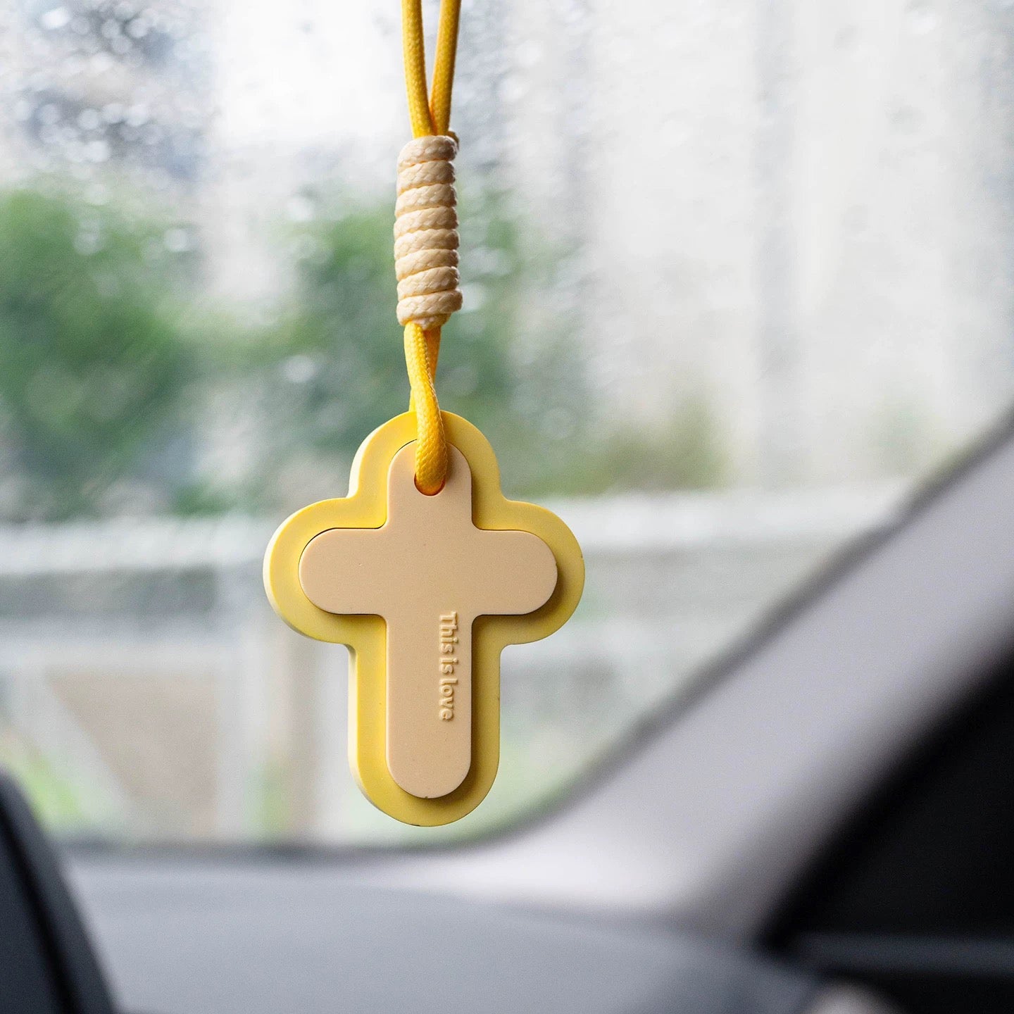 Cross Car Diffuser
