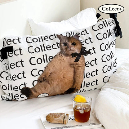  Cute cat illustration pillowcase on bed