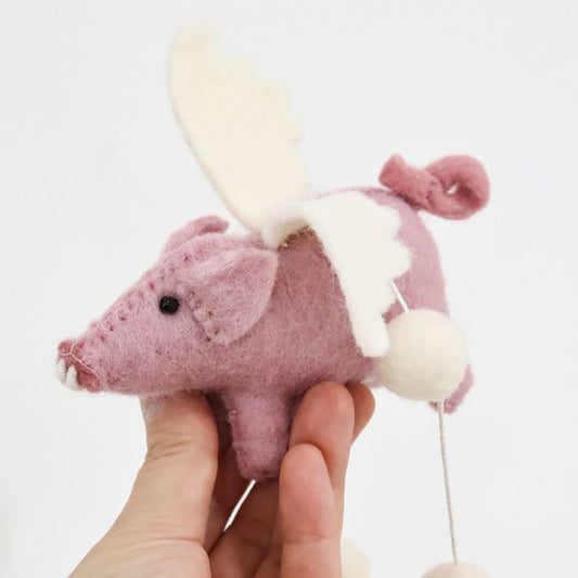 Handmade flying pig baby mobile made of 100% wool, eco-friendly nursery decor