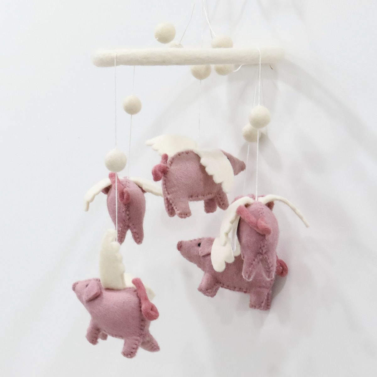 Handmade flying pig baby mobile made of 100% wool, eco-friendly nursery decor
