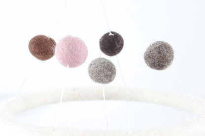 Handmade wool felt baby mobile with 5 cats and 1 mouse – eco-friendly nursery gift