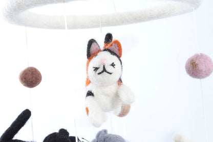 Handmade wool felt baby mobile with 5 cats and 1 mouse – eco-friendly nursery gift