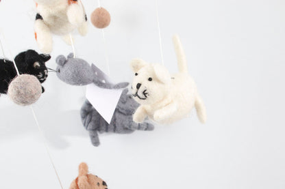 Handmade wool felt baby mobile with 5 cats and 1 mouse – eco-friendly nursery gift